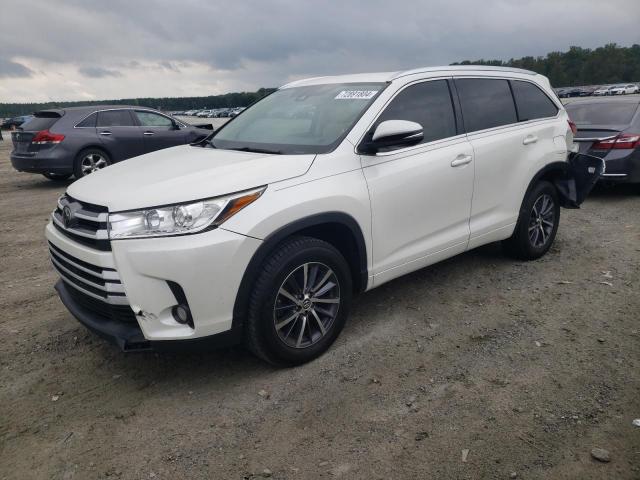 2017 Toyota Highlander Se