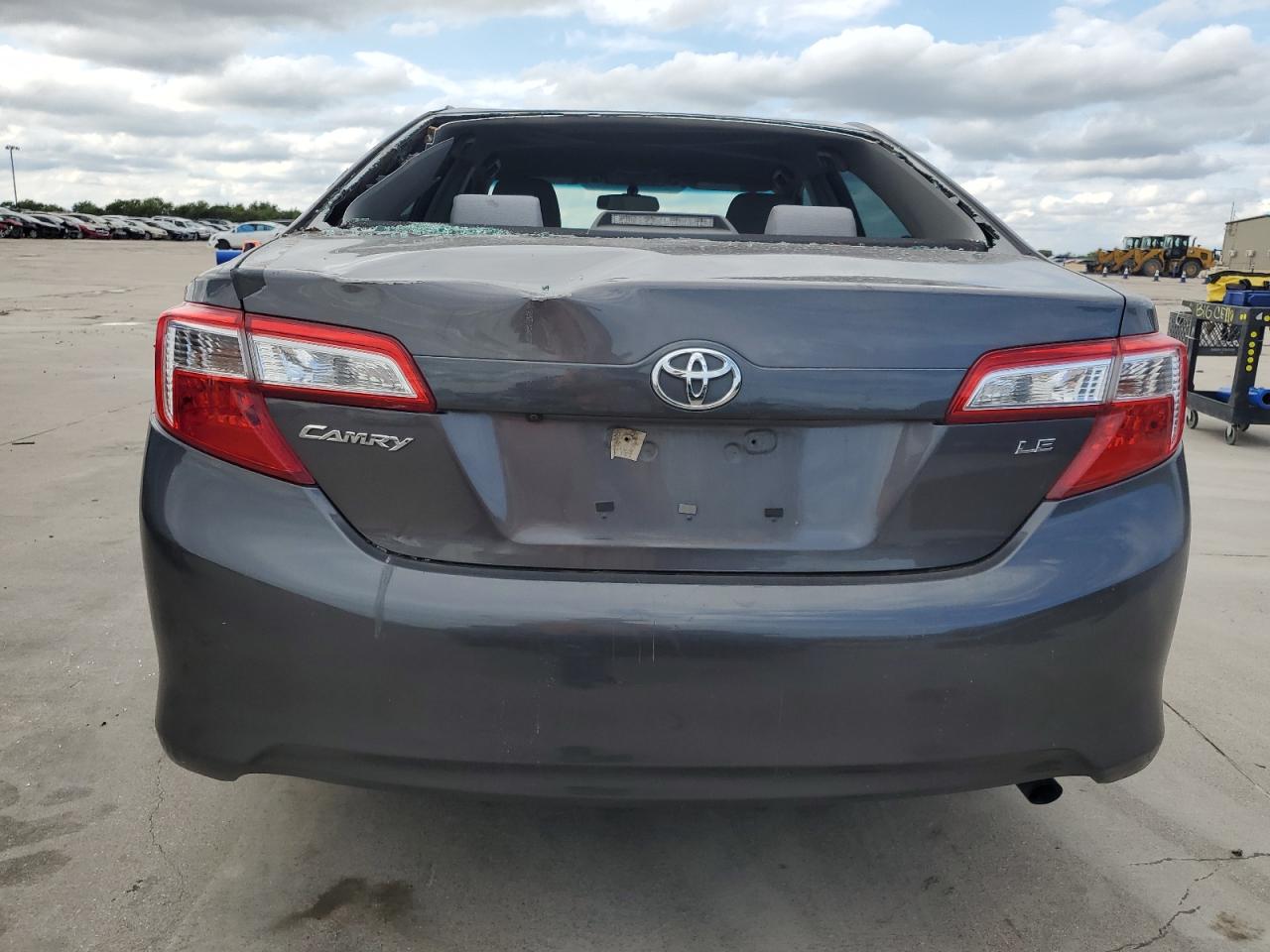 4T4BF1FK2ER374567 2014 Toyota Camry L