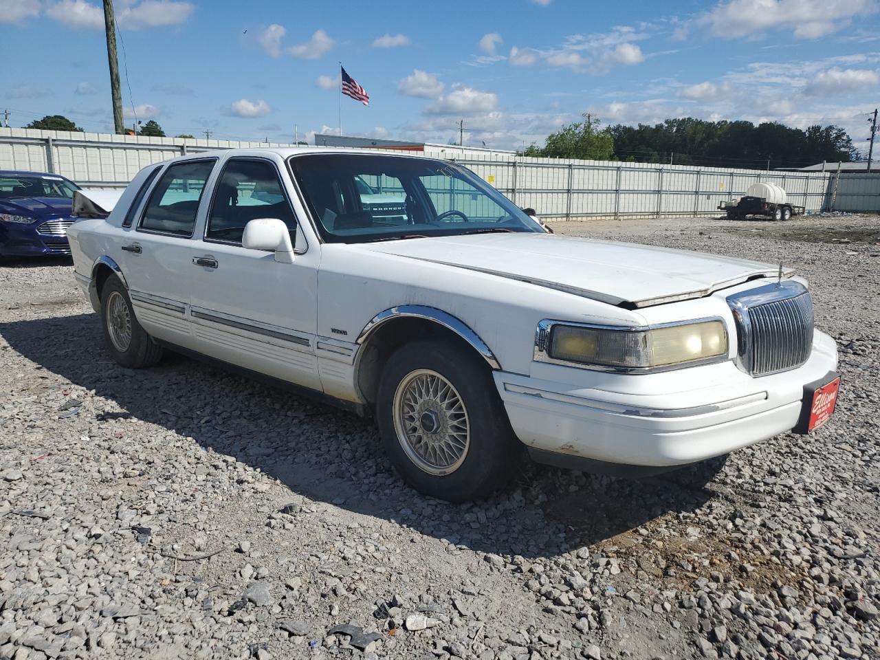 1996 Lincoln Town Car - Image 4