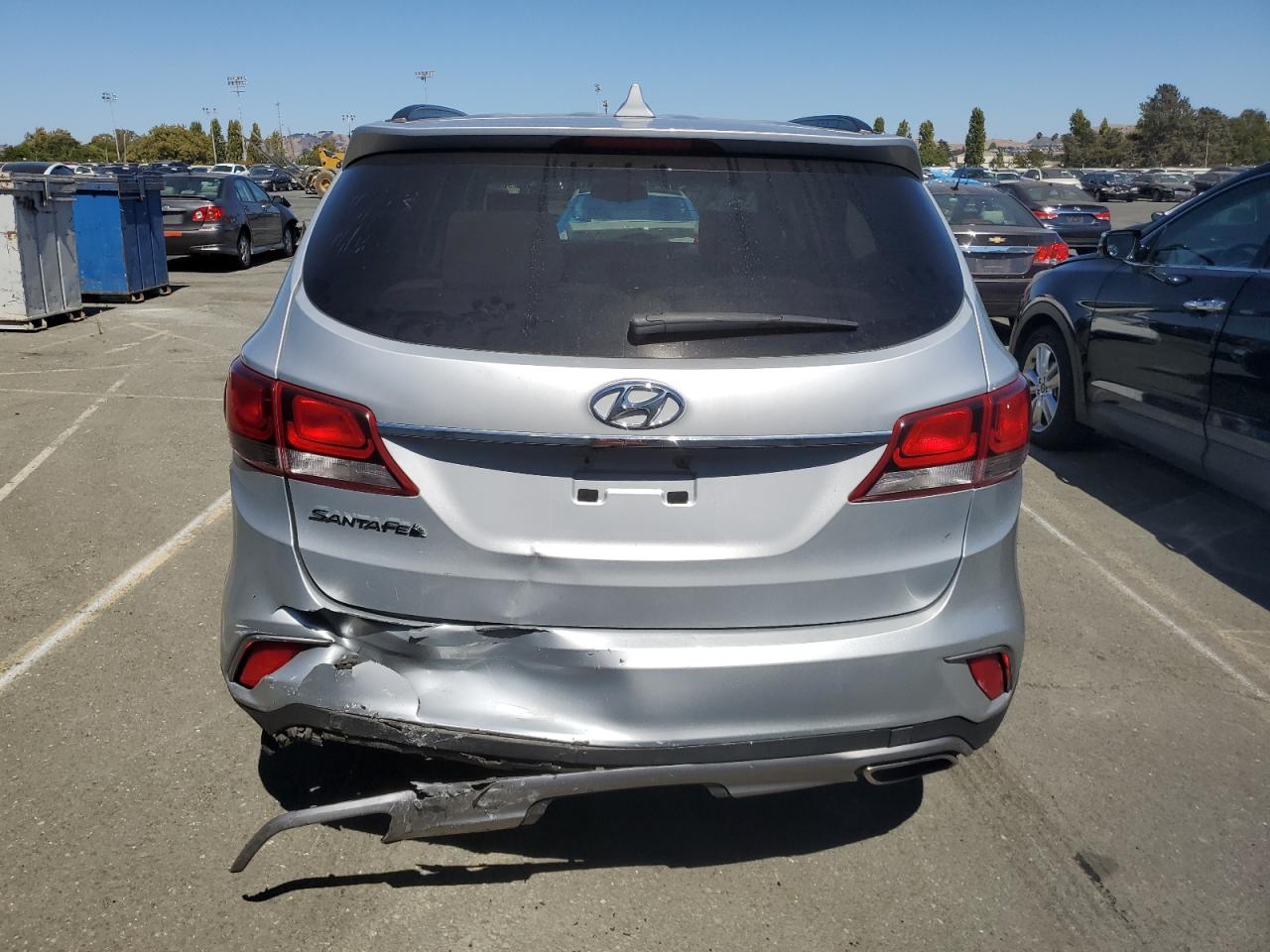 KM8SM4HF8HU240653 2017 Hyundai Santa Fe Se