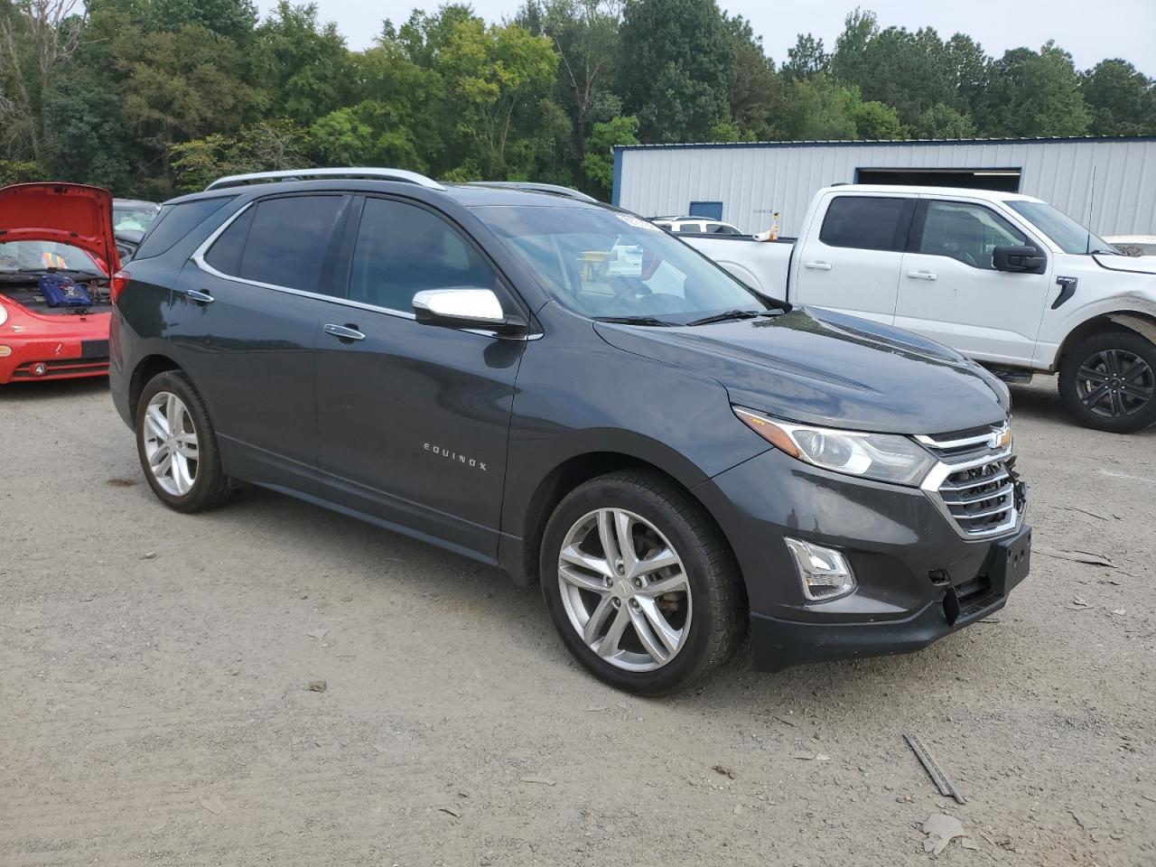 2GNAXMEV9J6101369 2018 Chevrolet Equinox Premier