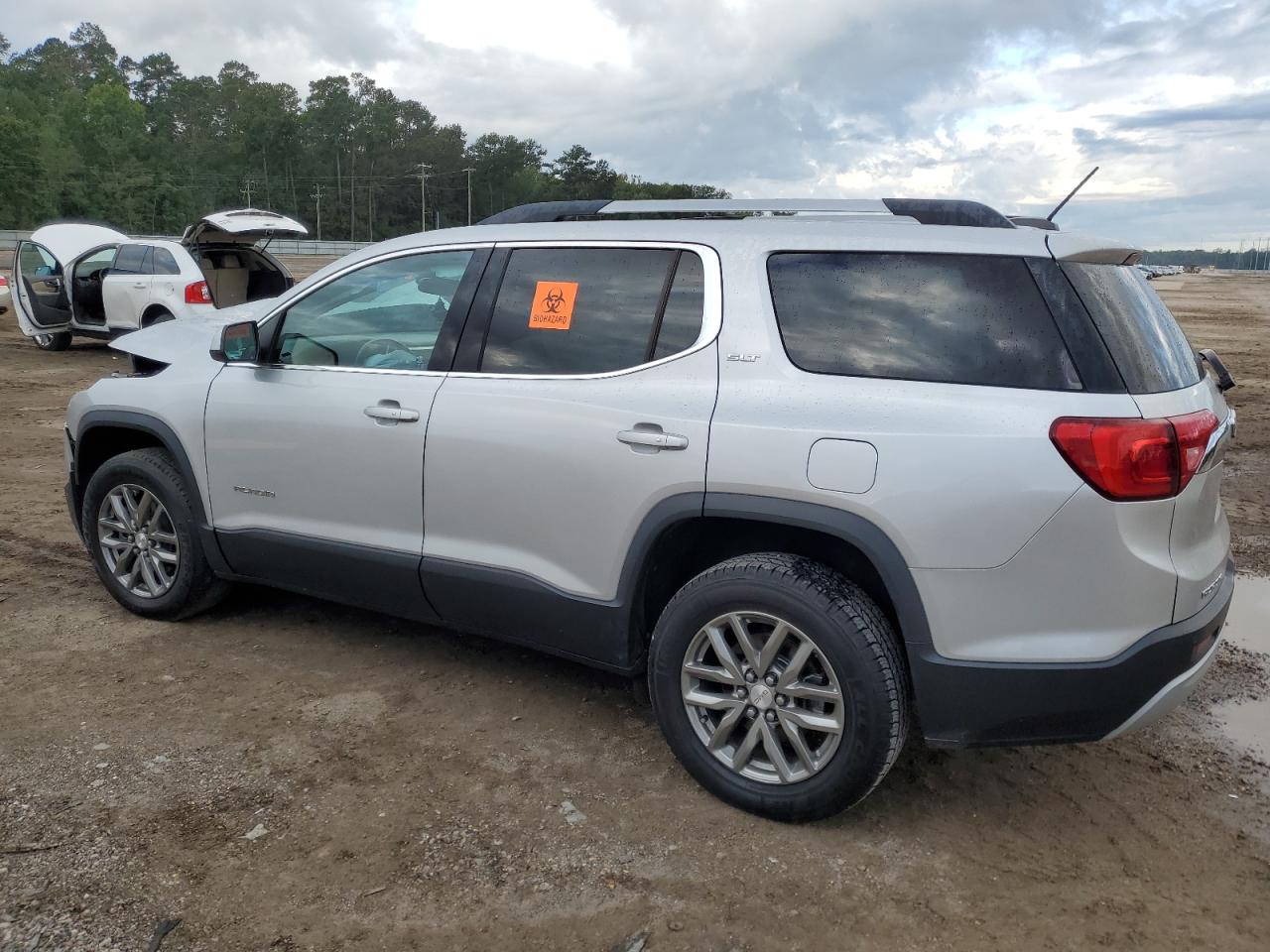 2018 GMC Acadia - Image 2