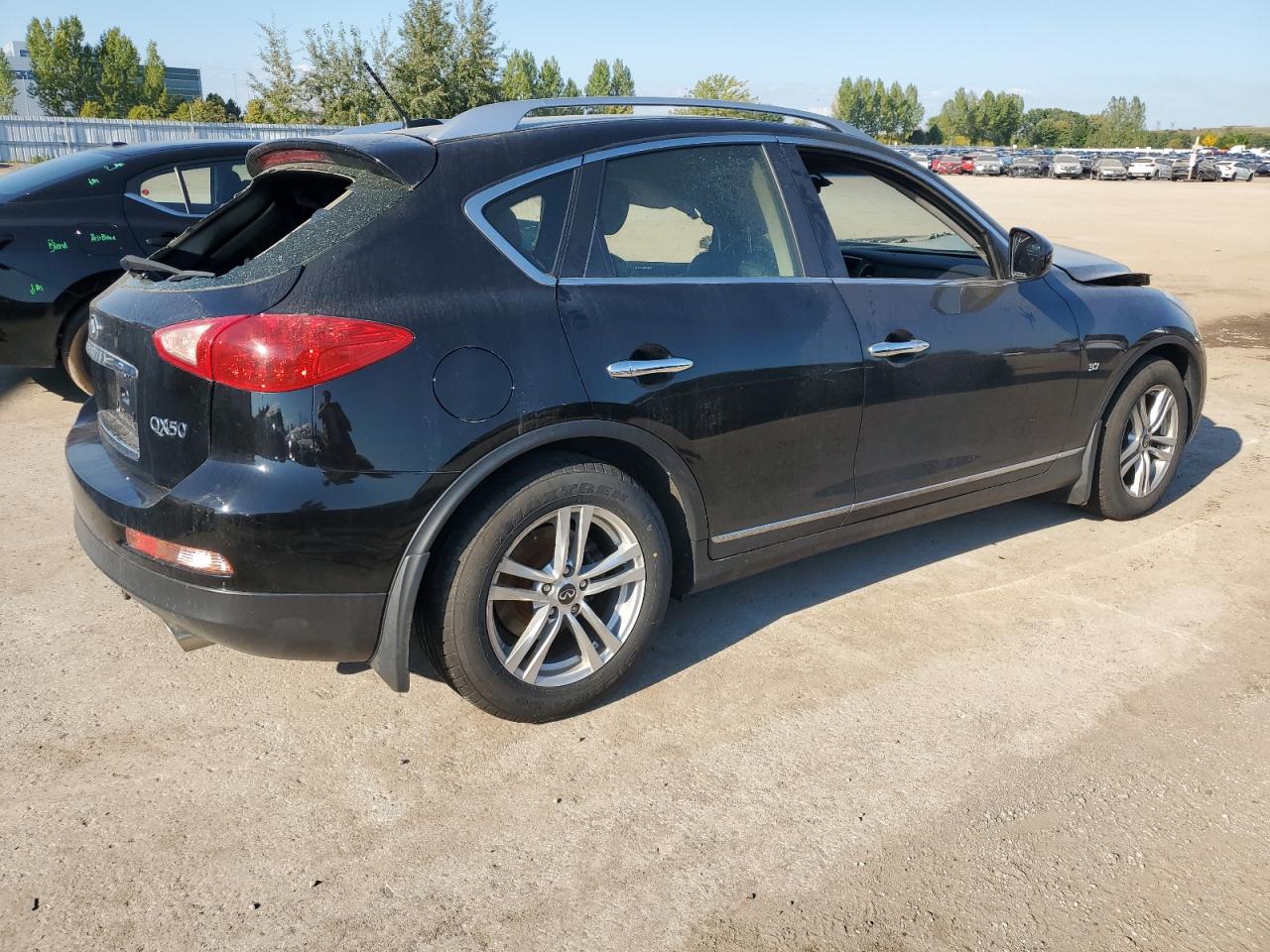 2015 Infiniti QX50 - Image 3