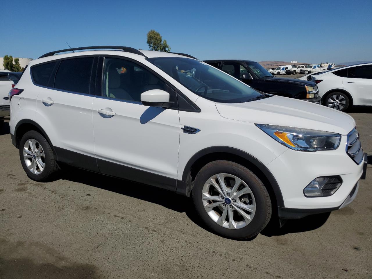 2018 Ford Escape Se VIN: 1FMCU9GD1JUB26209 Lot: 70225524