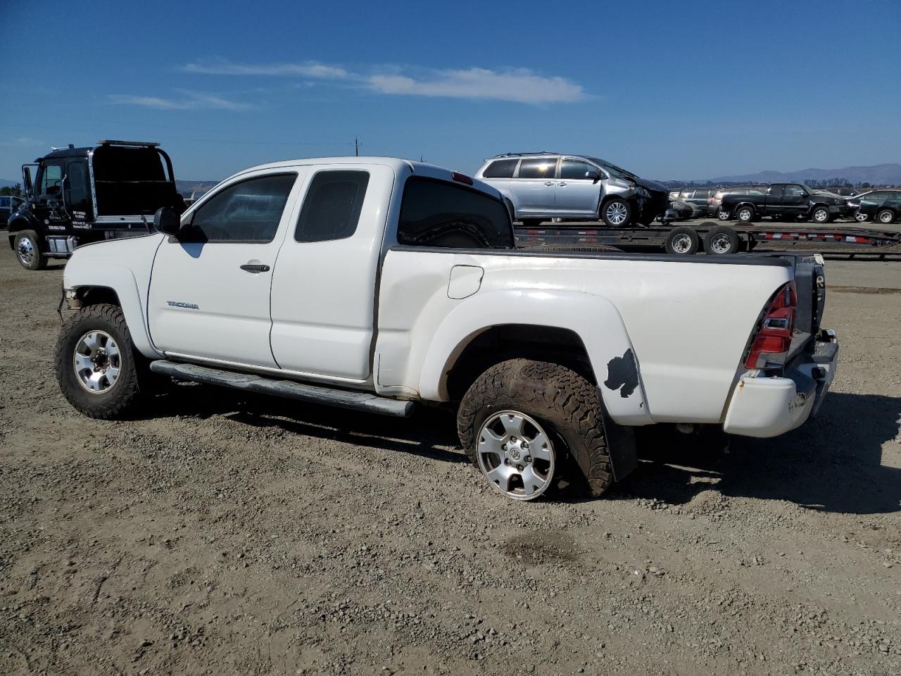 2008 Toyota Tacoma - Image 2