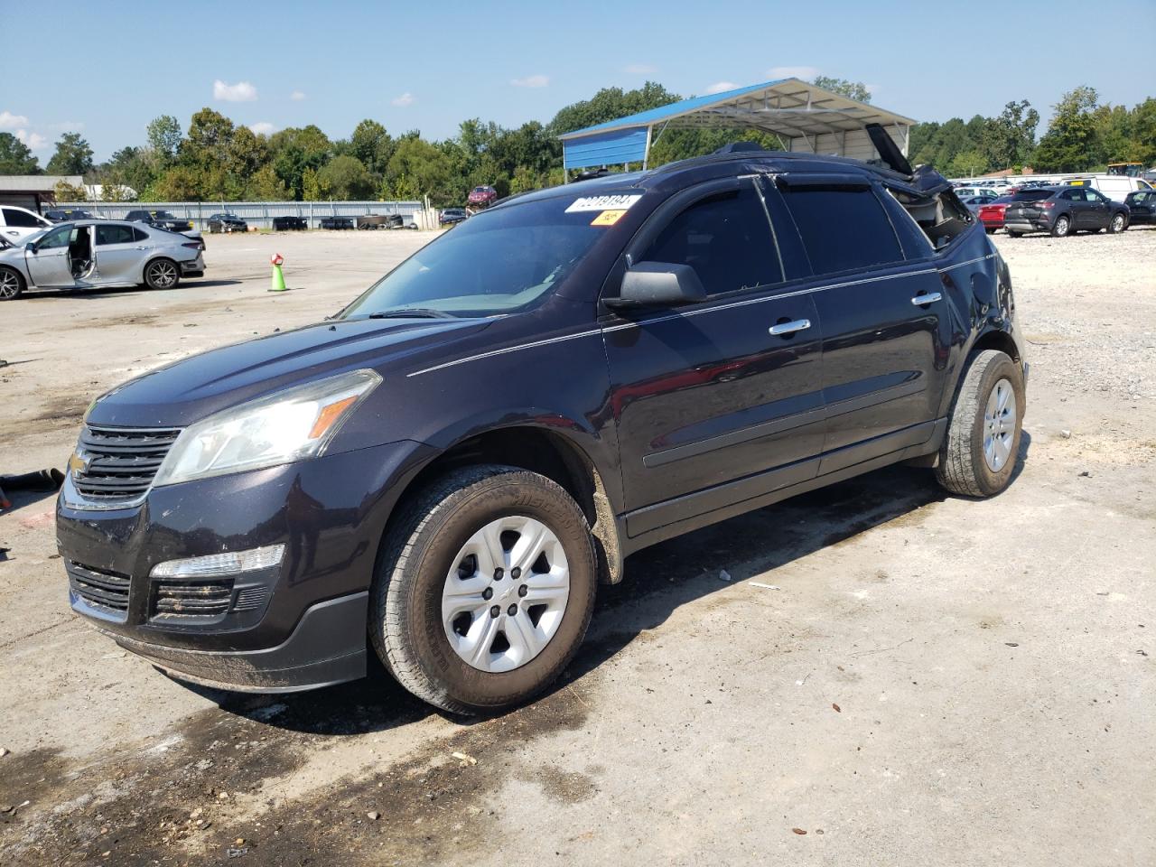 VIN 1GNKRFKDXHJ257200 2017 CHEVROLET TRAVERSE no.1