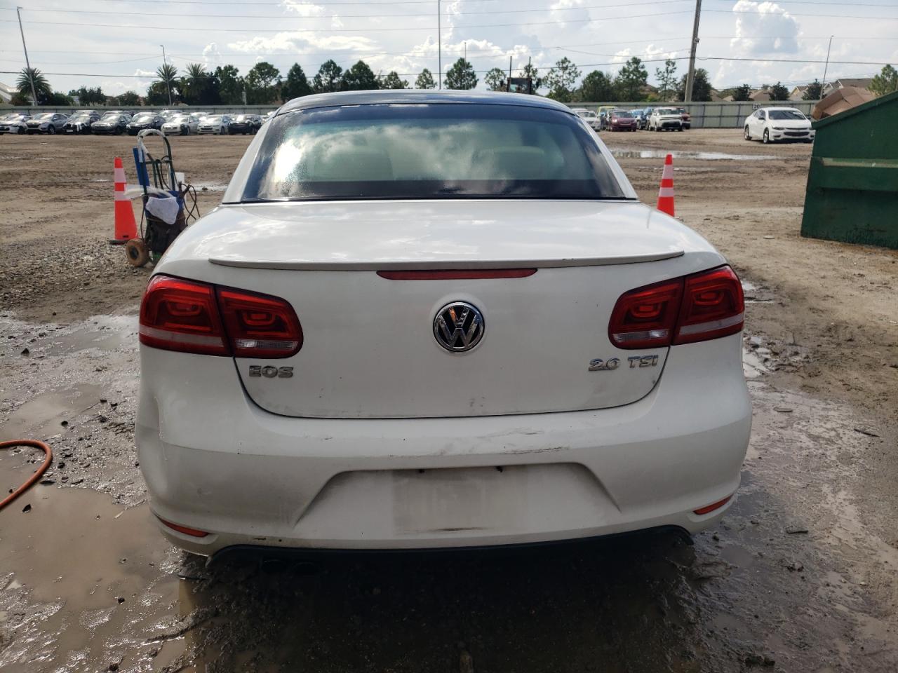 2012 Volkswagen Eos Komfort VIN: WVWBW7AHXCV013608 Lot: 71180474