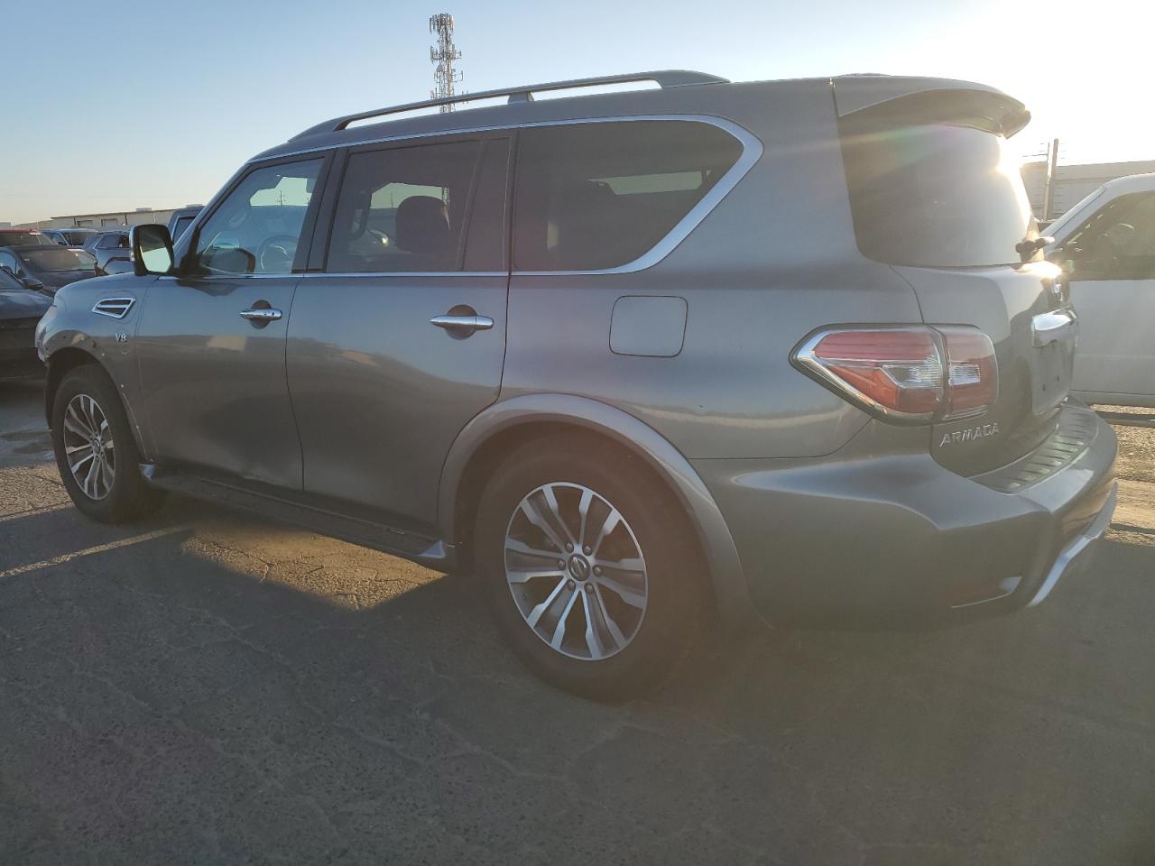 JN8AY2ND0J9052234 2018 NISSAN ARMADA - Image 2