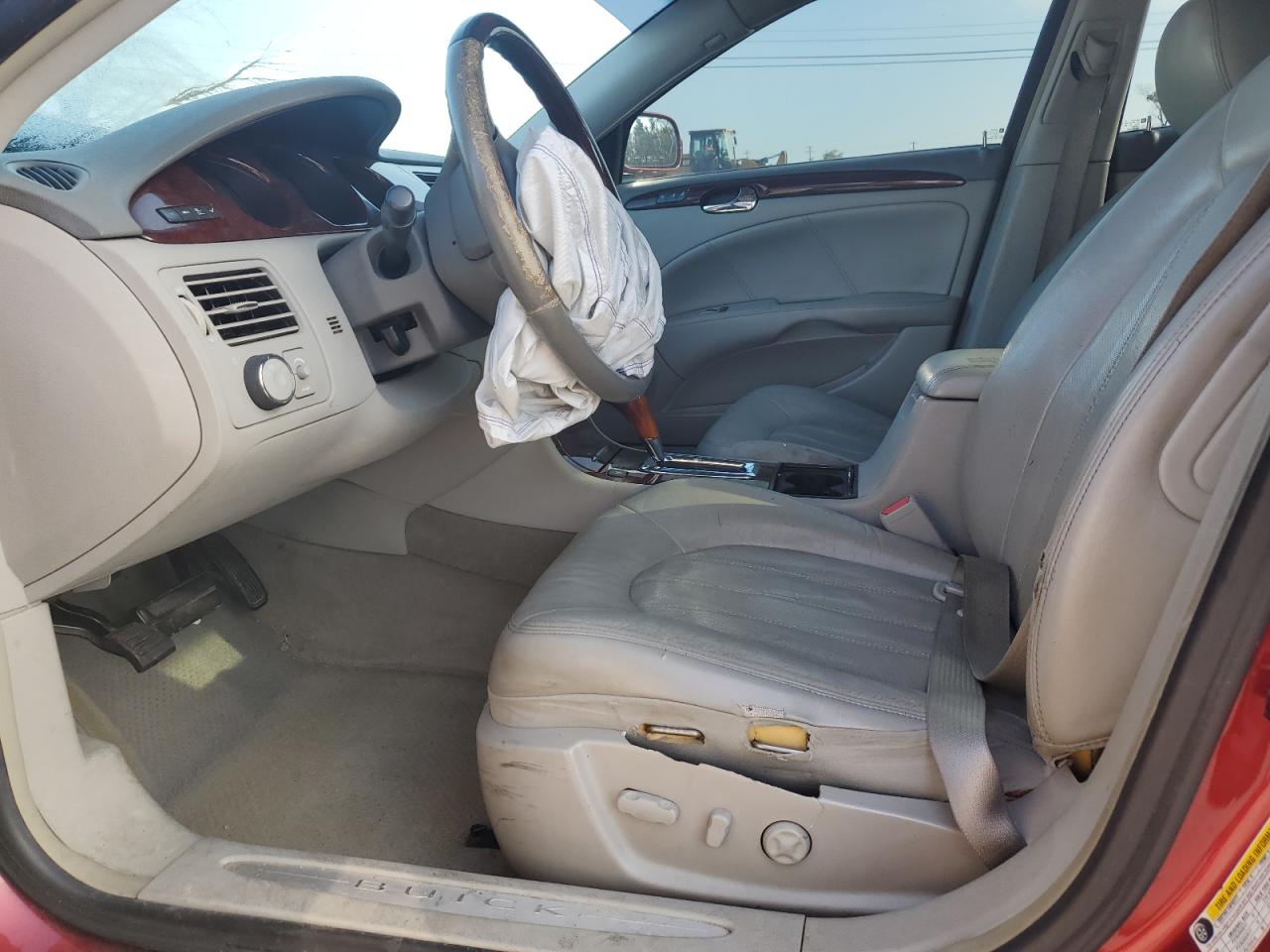 2009 Buick Lucerne - Image 7