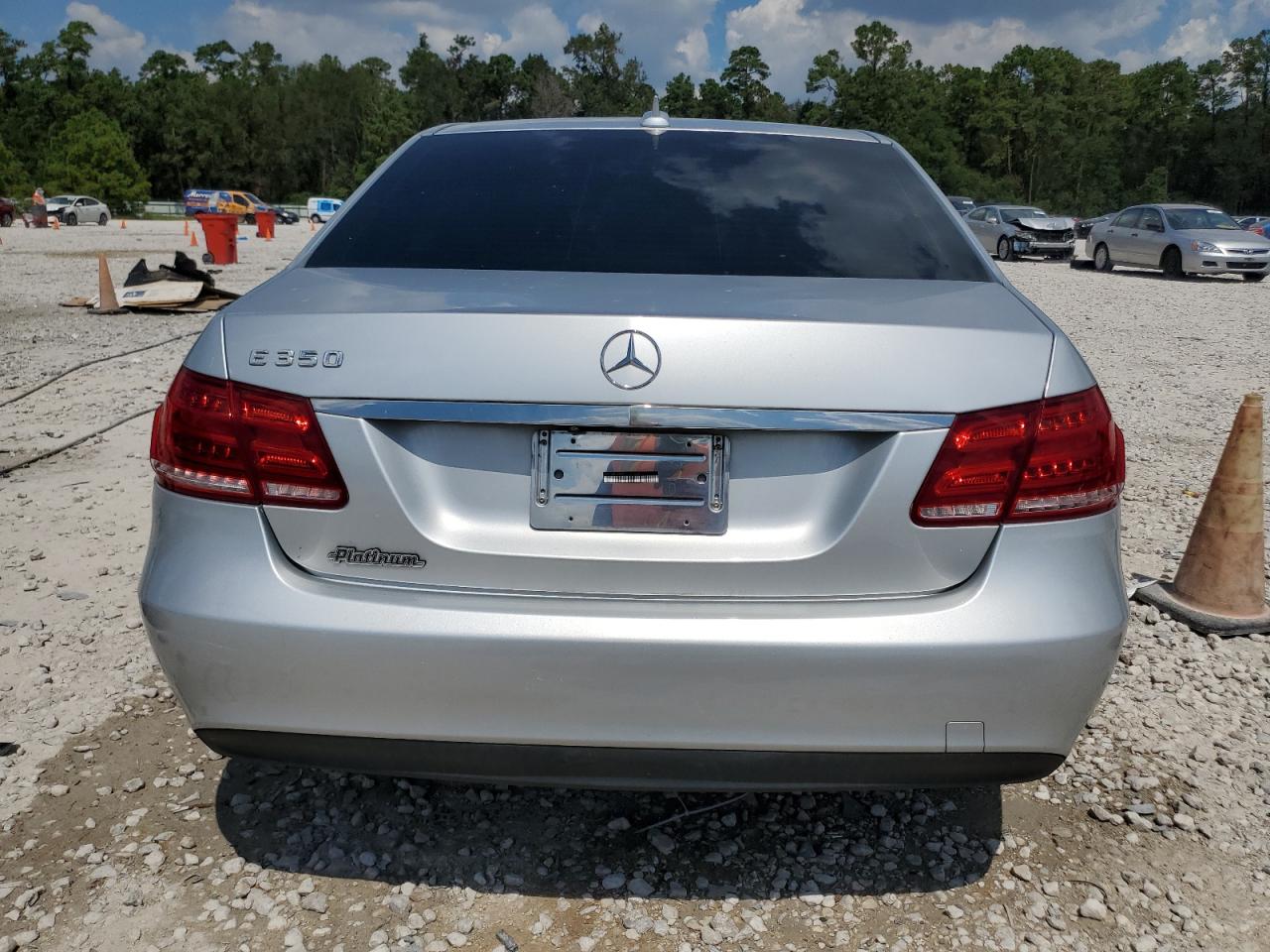 2014 Mercedes-Benz E 350 VIN: WDDHF5KB8EA782889 Lot: 71946024