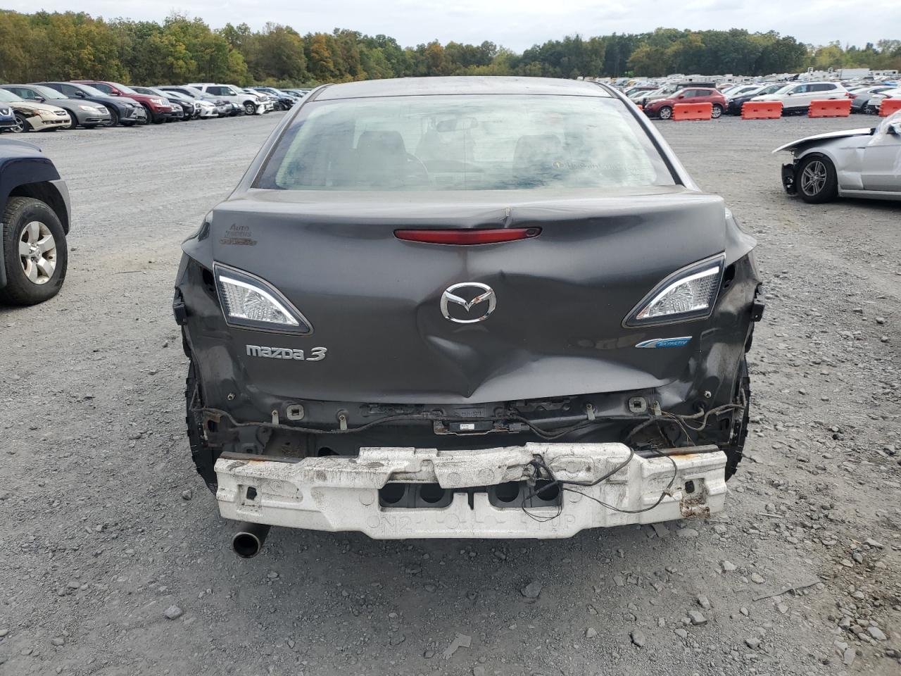 JM1BL1WP2D1741079 2013 Mazda 3 I