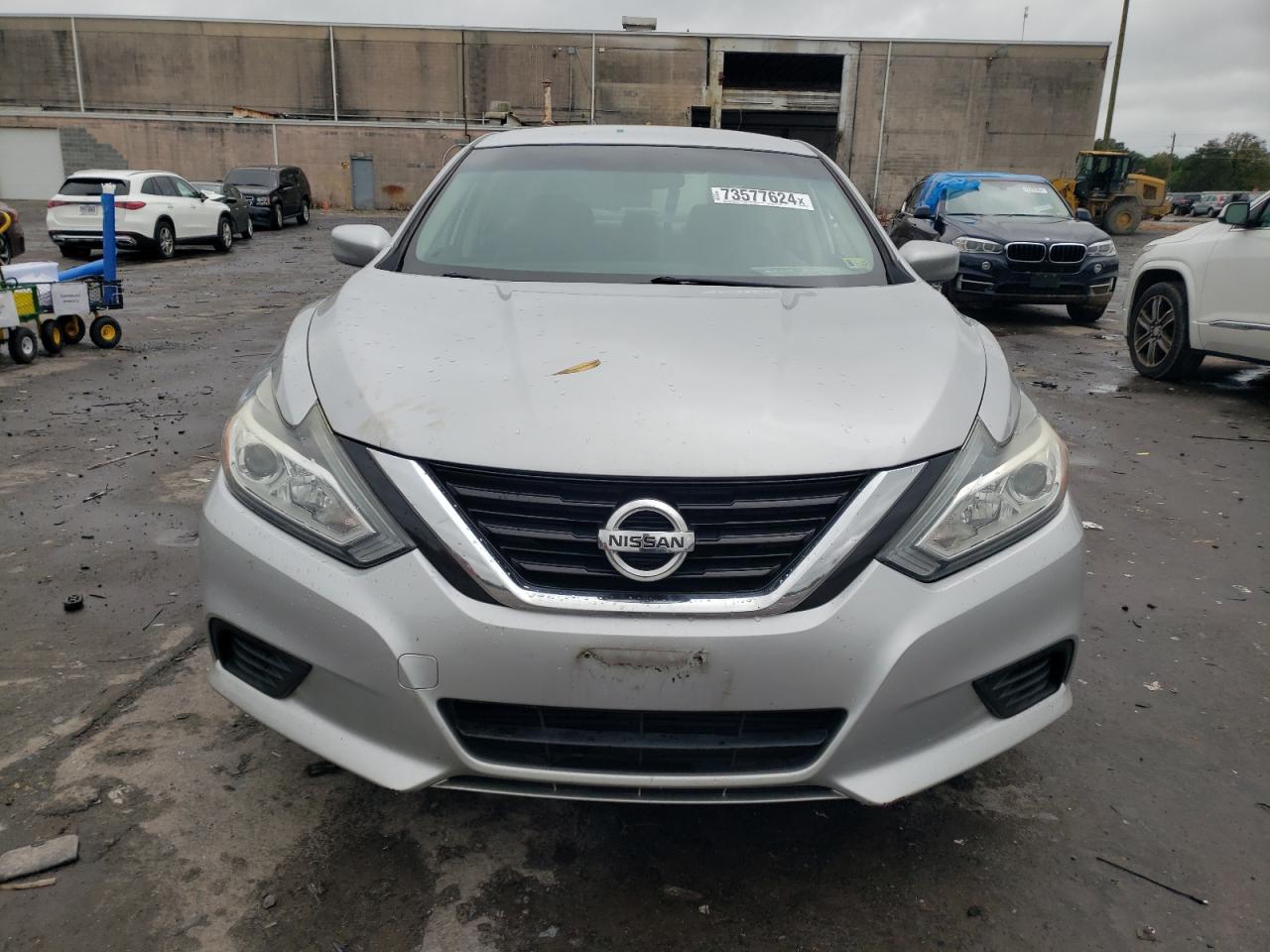 2018 Nissan Altima - Image 5