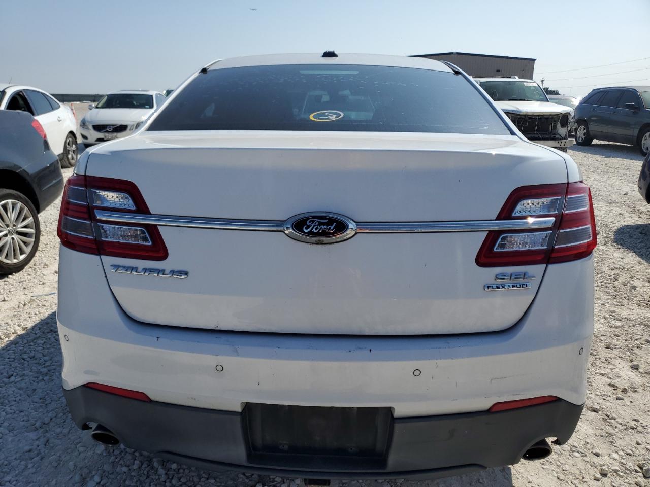 2015 Ford Taurus Sel VIN: 1FAHP2E82FG104990 Lot: 70254924