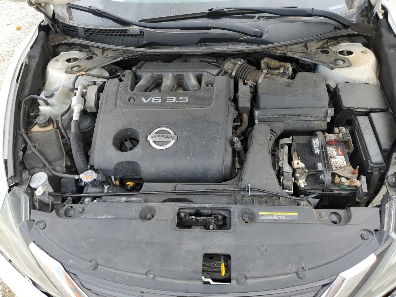 2016 Nissan Altima - Image 11