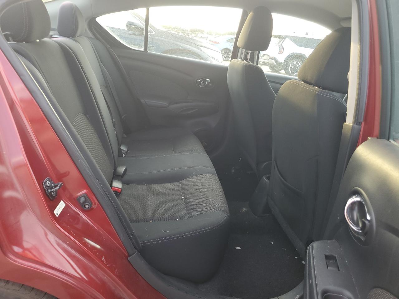 2016 Nissan Versa - Image 10