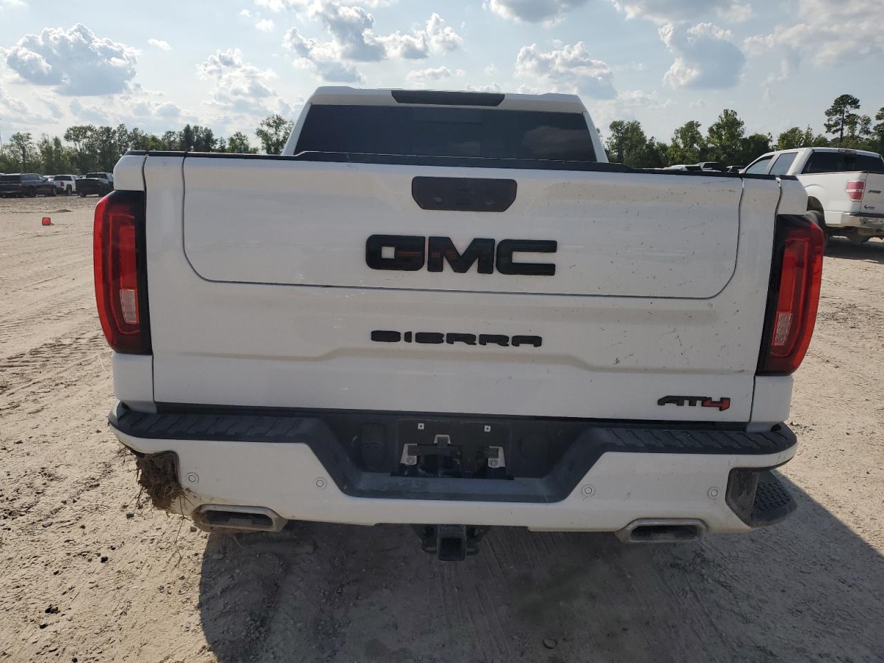 3GTUUEEL8PG266832 2023 GMC Sierra K1500 At4