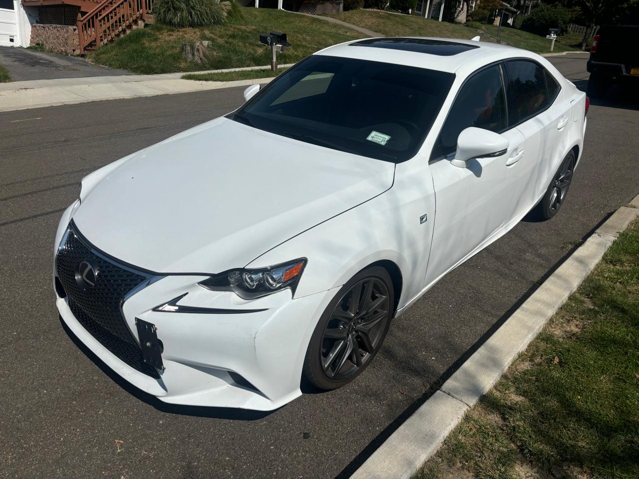 JTHCM1D29G5007401 2016 LEXUS IS - Image 2