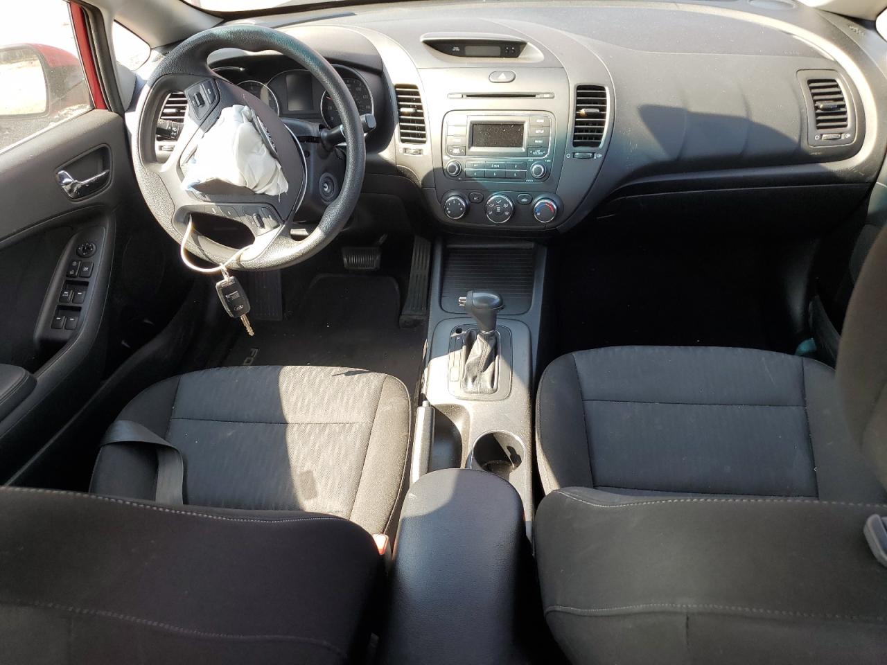 2016 Kia Forte - Image 8