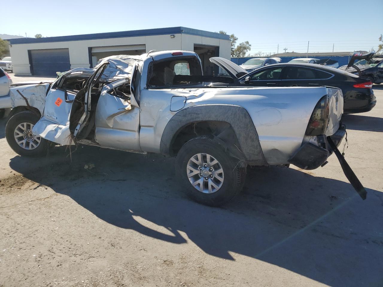 2005 Toyota Tacoma - Image 2