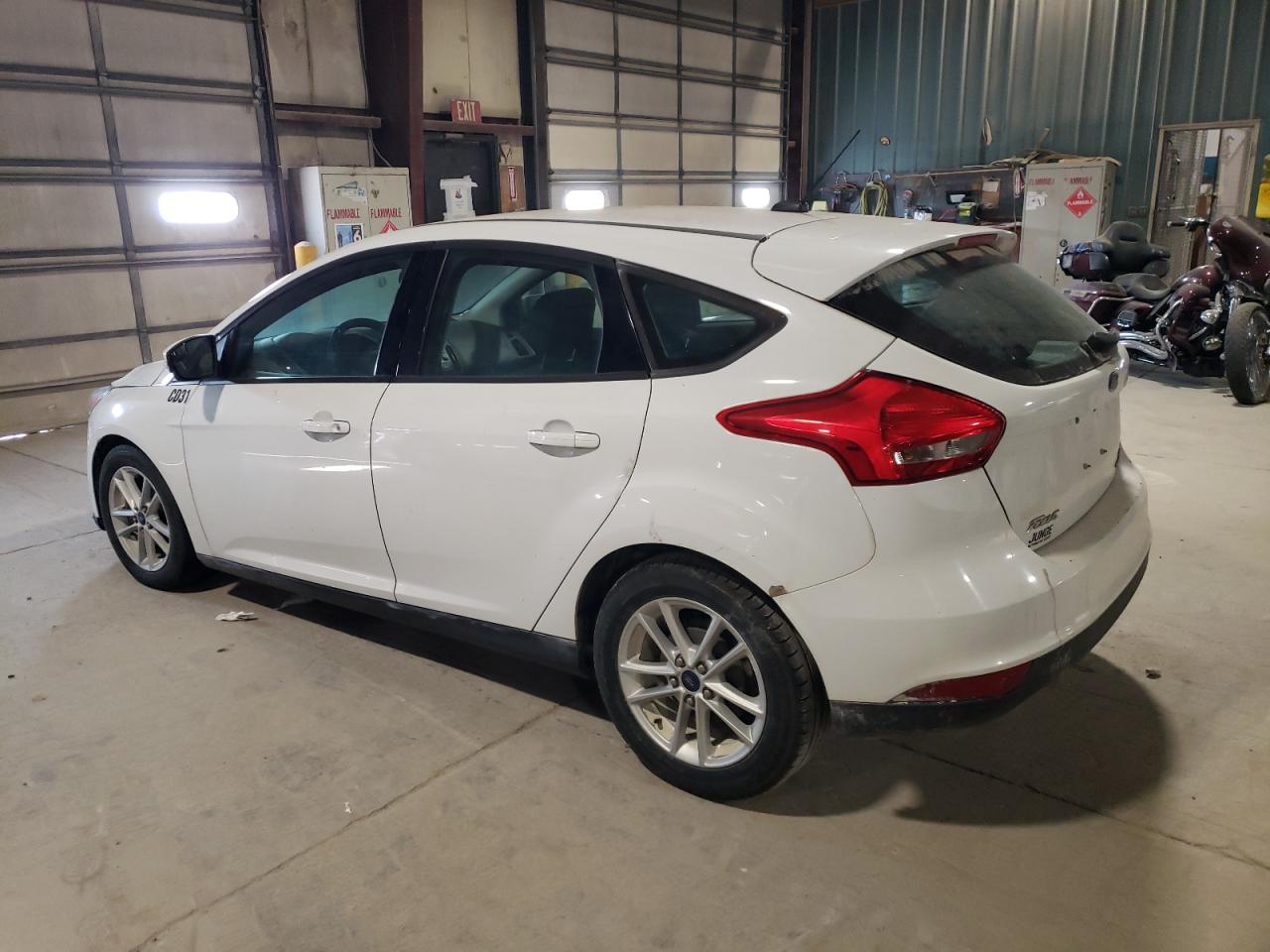 1FADP3K21FL329574 2015 FORD FOCUS - Image 2