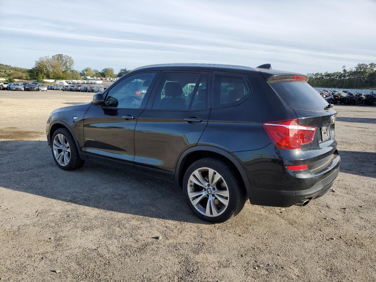 VIN 5UXWY3C56G0N87194 2016 BMW X3 no.2