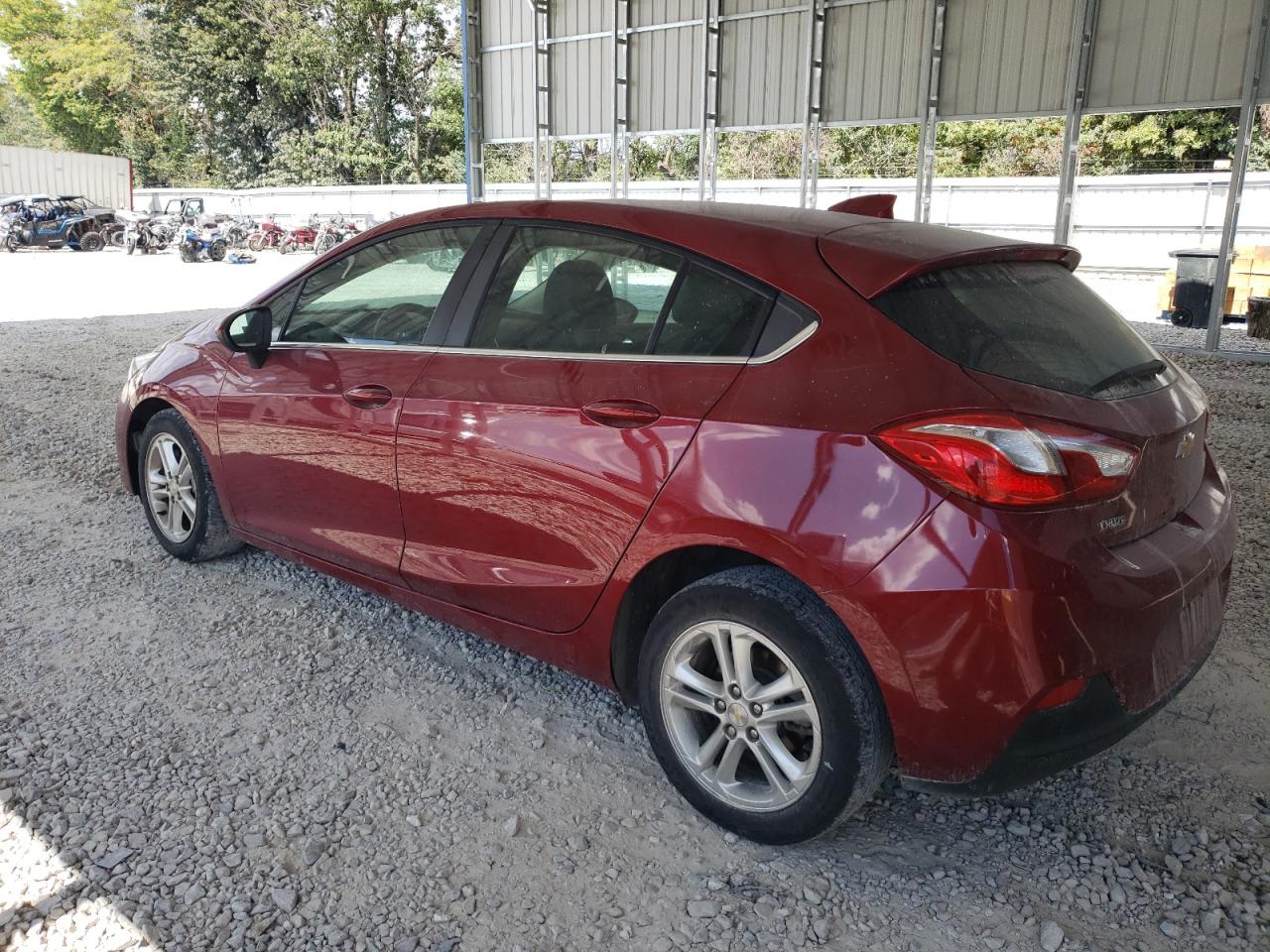 2018 Chevrolet Cruze - Image 2