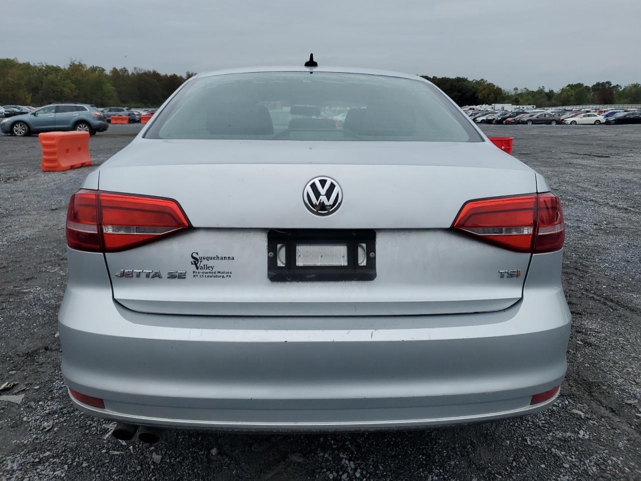 3VWD17AJ6FM240588 2015 Volkswagen Jetta Se