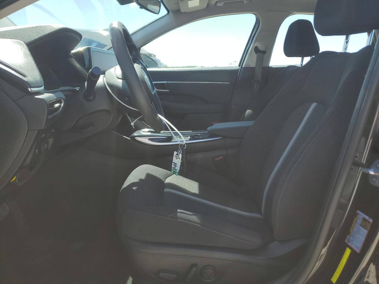 2023 Hyundai Sonata - Image 7