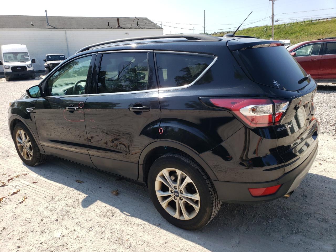 1FMCU9GD9HUC17920 2017 FORD ESCAPE - Image 2