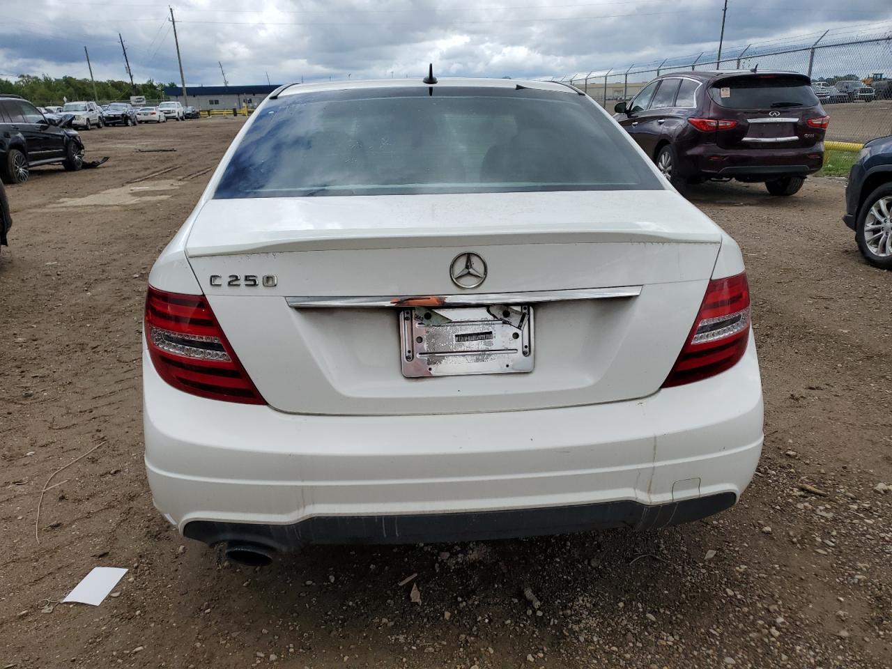 2013 Mercedes-Benz C 250 VIN: WDDGF4HB2DR262717 Lot: 70296684