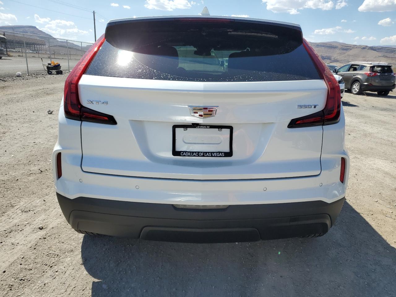 2024 Cadillac Xt4 Luxury VIN: 1GYAZAR42RF111739 Lot: 70089754