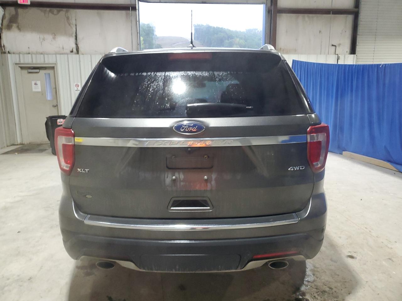 1FM5K8D82JGB05982 2018 Ford Explorer Xlt