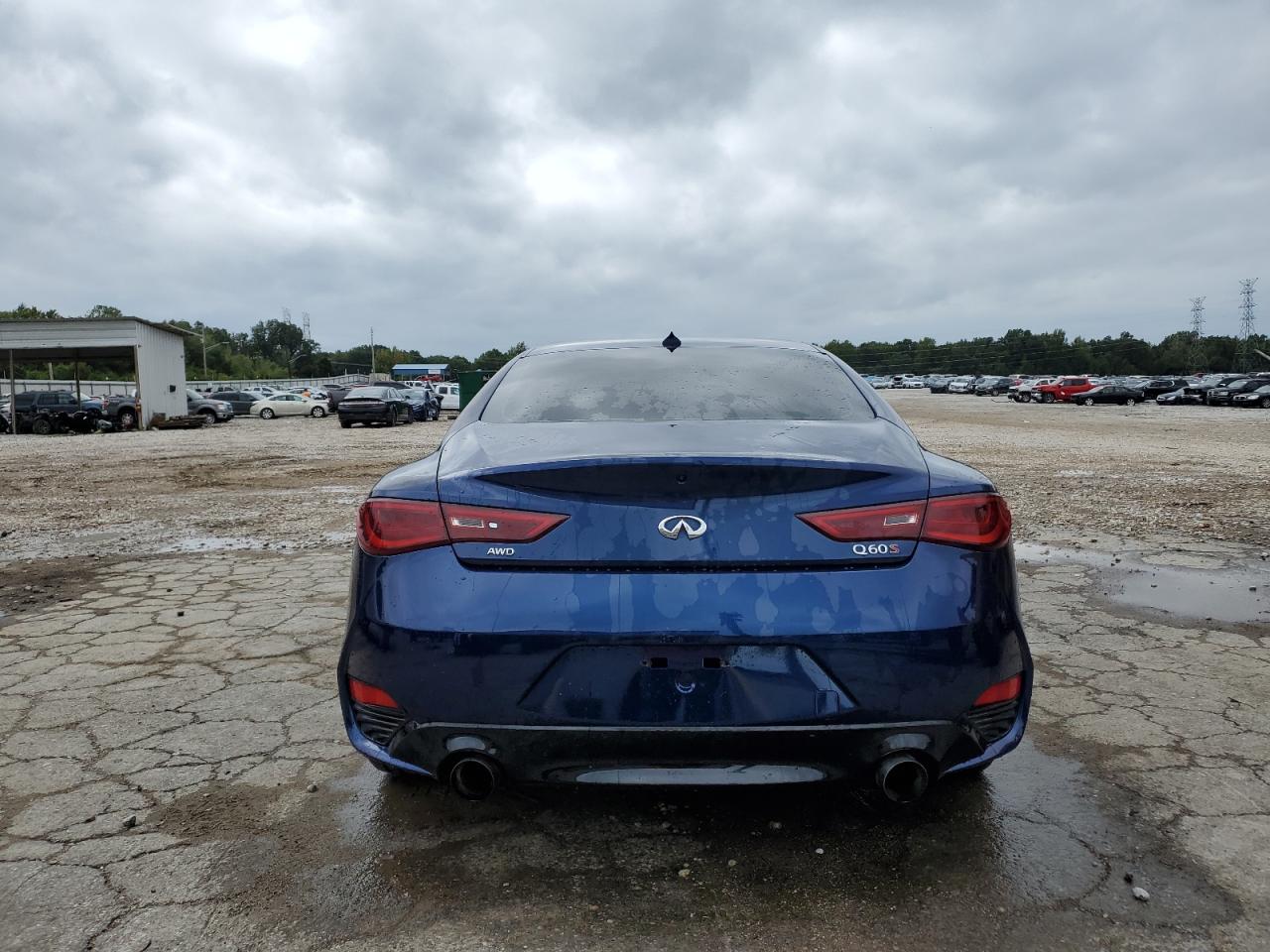 JN1FV7EL6HM701107 2017 Infiniti Q60 Red Sport 400