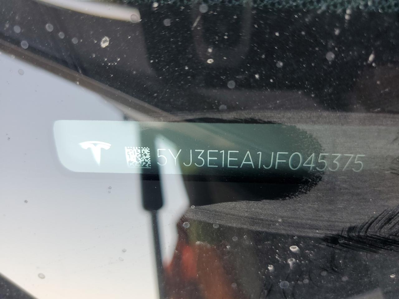 5YJ3E1EA1JF045375 2018 Tesla Model 3