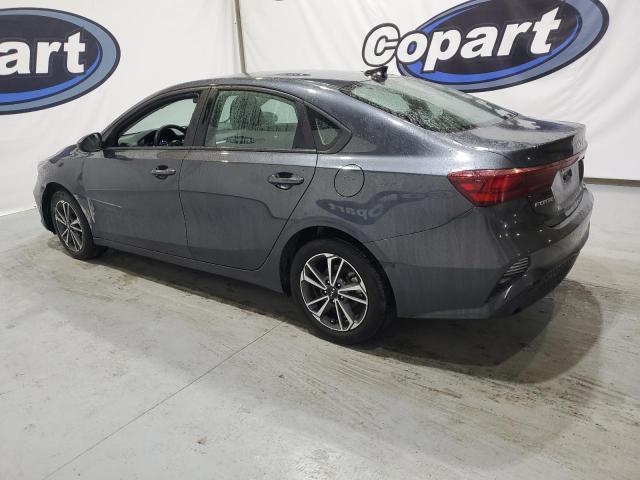 3KPF24AD4PE551384 Kia Forte LX 2