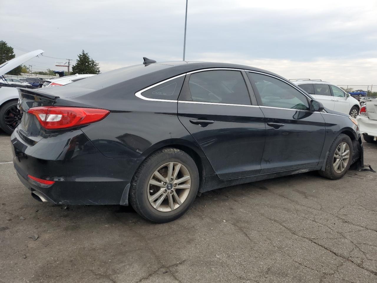 5NPE24AF2HH490675 2017 Hyundai Sonata Se