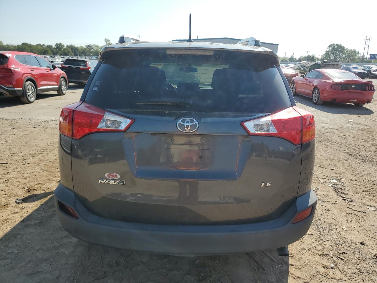 2T3ZFREV9FW151633 2015 Toyota Rav4 Le