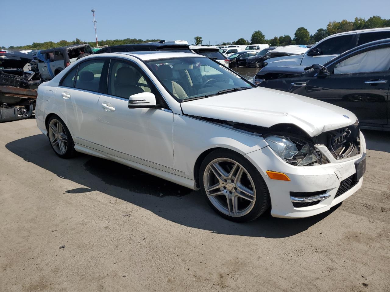 VIN WDDGF8AB7DR252993 2013 MERCEDES-BENZ C-CLASS no.4