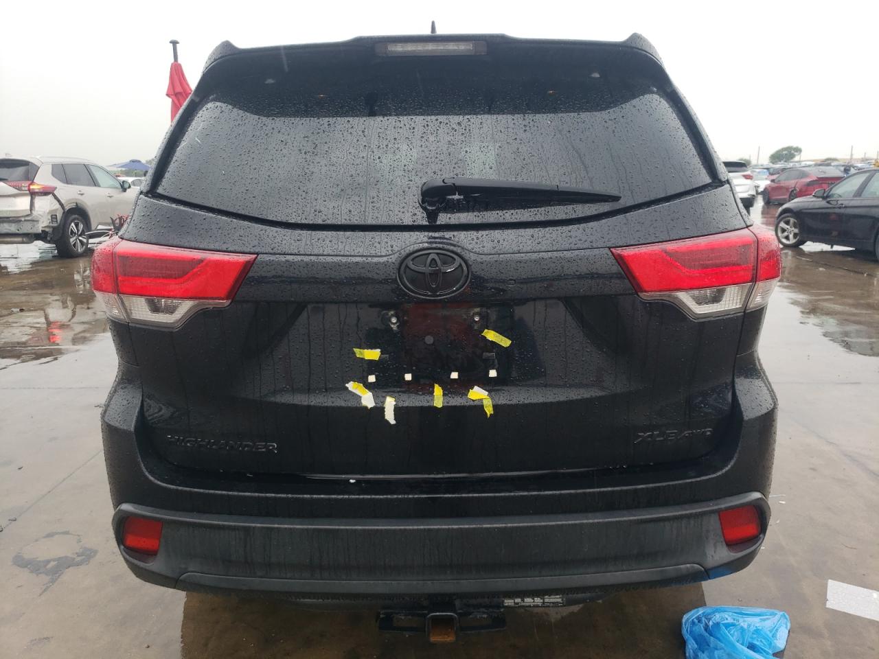 2018 Toyota Highlander Se VIN: 5TDJZRFH8JS903023 Lot: 69070174