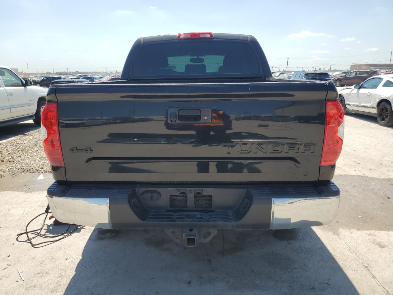 5TFDW5F15GX580943 2016 Toyota Tundra Crewmax Sr5