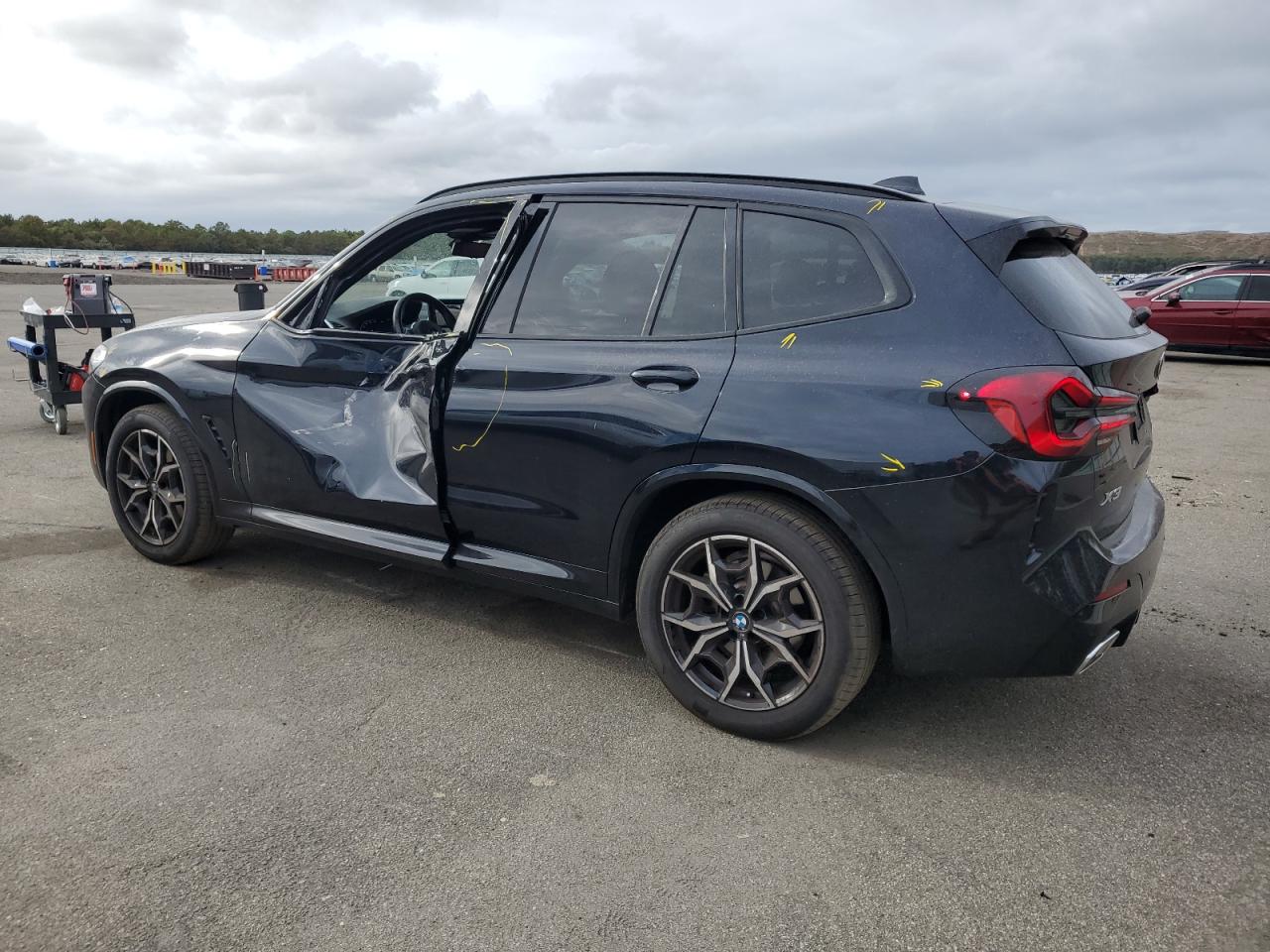 WBX57DP00NN163355 2022 BMW X3 - Image 2