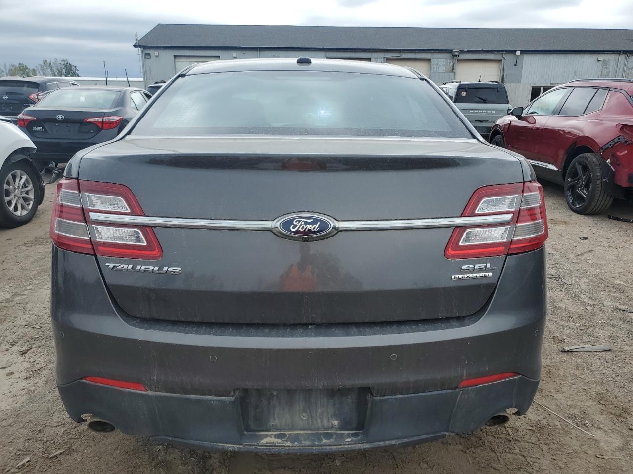 1FAHP2E82FG161545 2015 Ford Taurus Sel