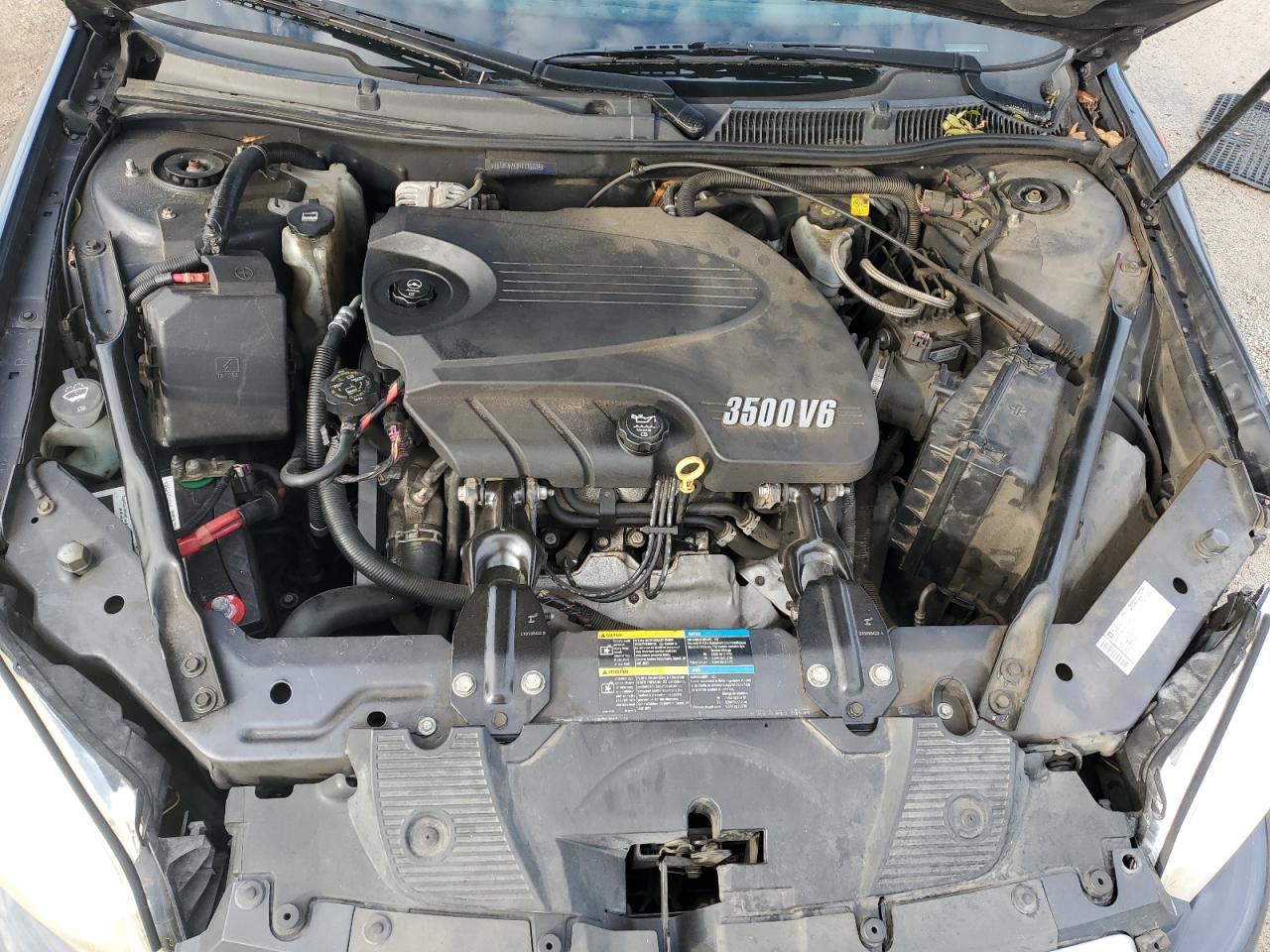2009 Chevrolet Impala - Image 13