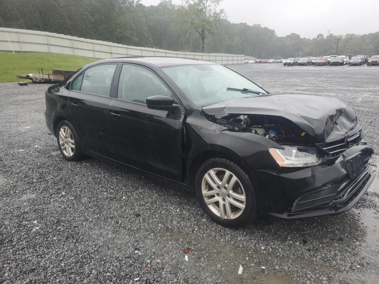 2018 Volkswagen Jetta - Image 4