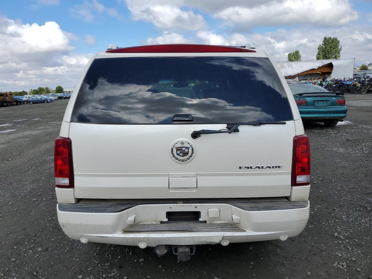 1GYEK63N25R211210 2005 Cadillac Escalade Luxury