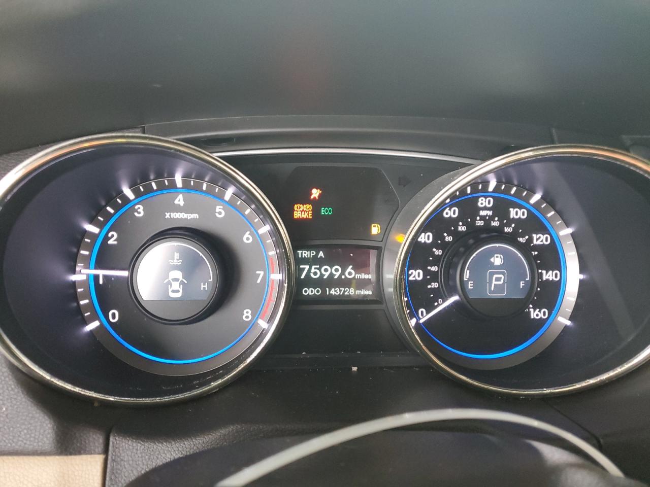 2011 Hyundai Sonata - Image 9
