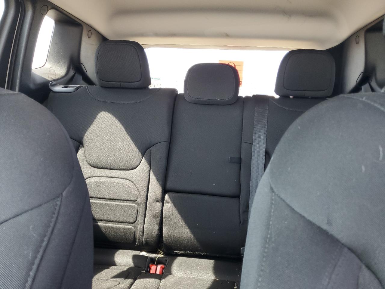 ZACCJBBB0JPG98545 2018 Jeep Renegade Latitude