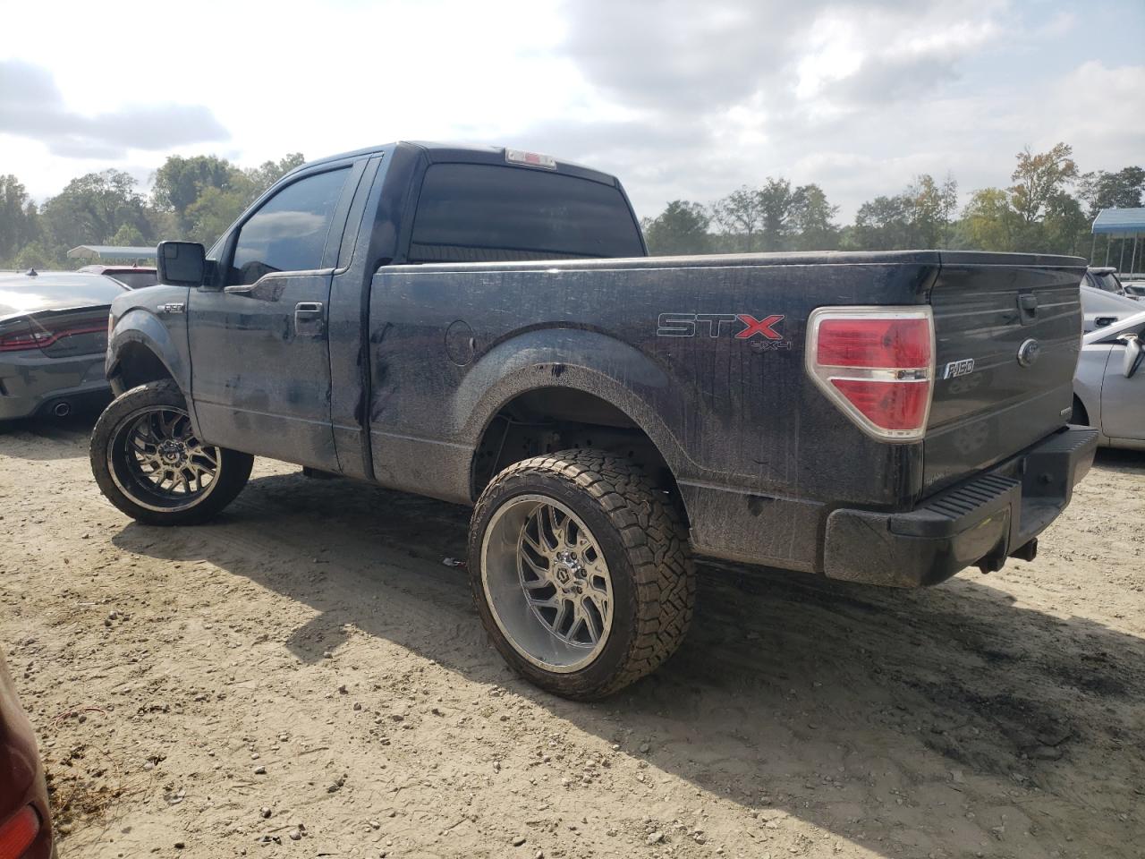2013 Ford F-150 - Image 2