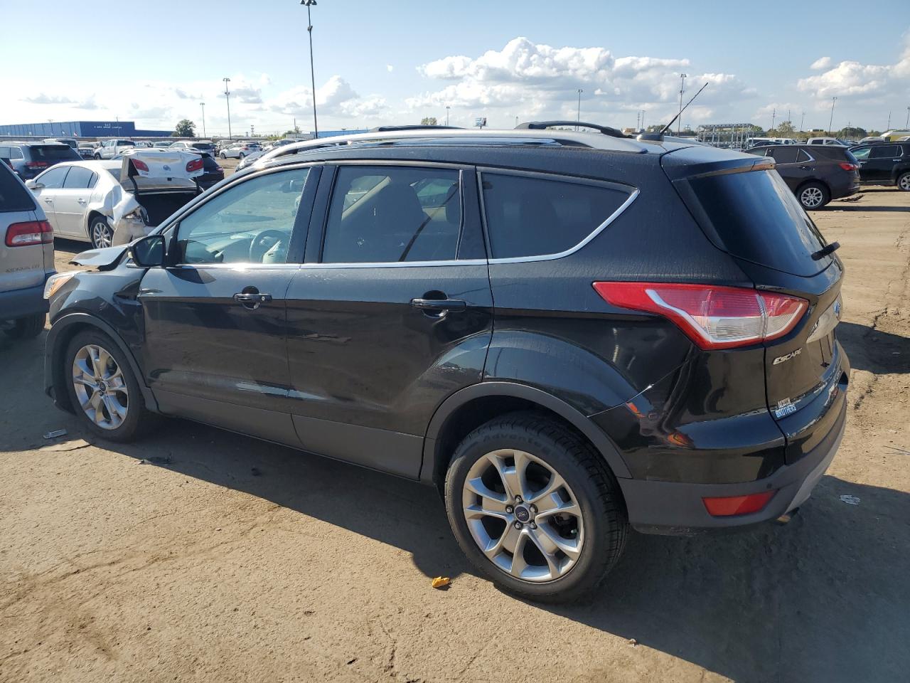 1FMCU9J96FUA89895 2015 Ford Escape Titanium