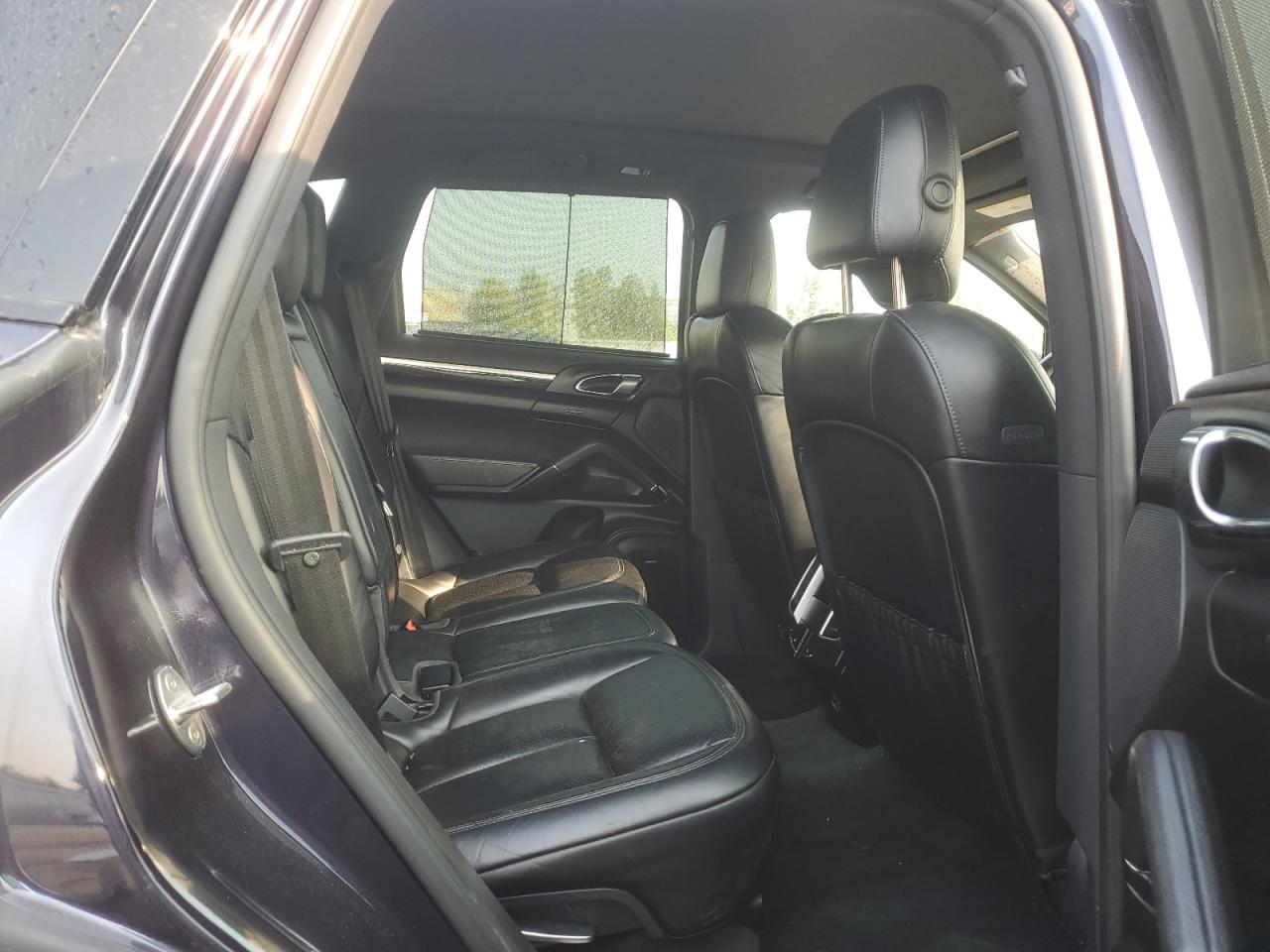 WP1AA2A22HKA87394 2017 Porsche Cayenne